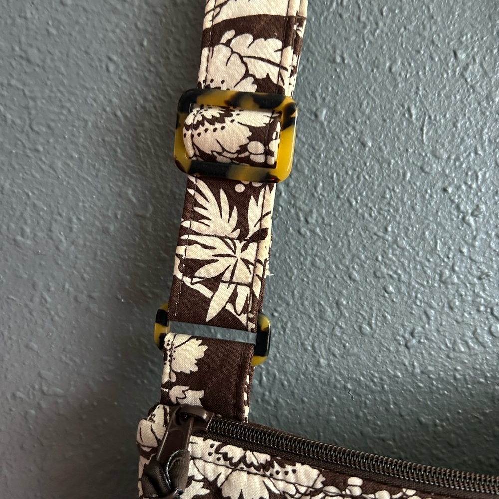 Retired Vera Bradley Imperial Toile Crossbody - Winter 2009 - Picture 3 of 8